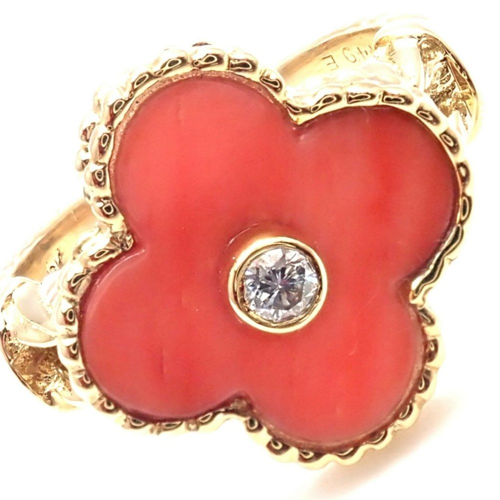 Rare! Authentic Van Cleef & Arpels Alhambra 18k Yellow Gold Coral Diamond Ring